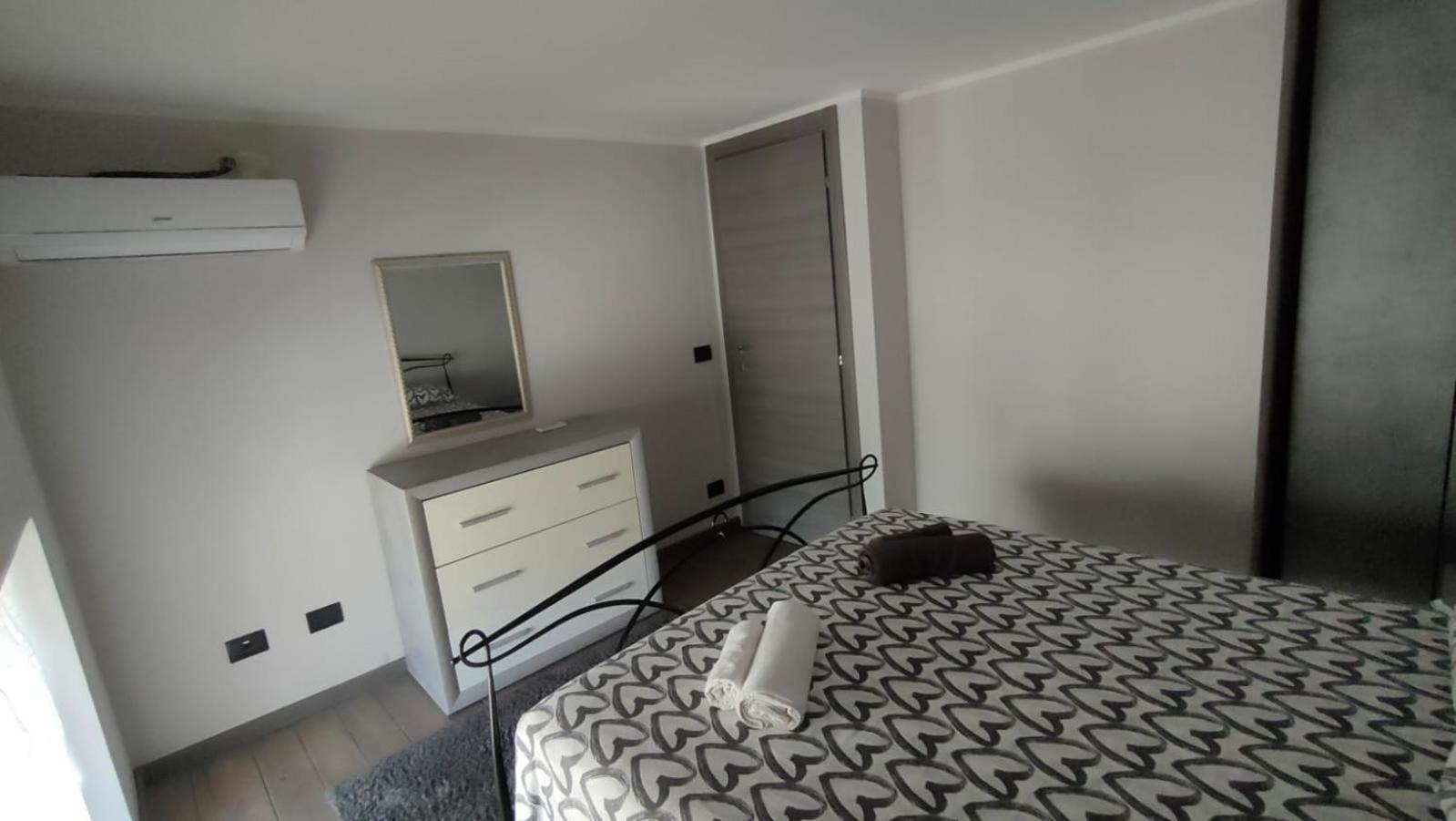 Louis Home Syracuse Bagian luar foto