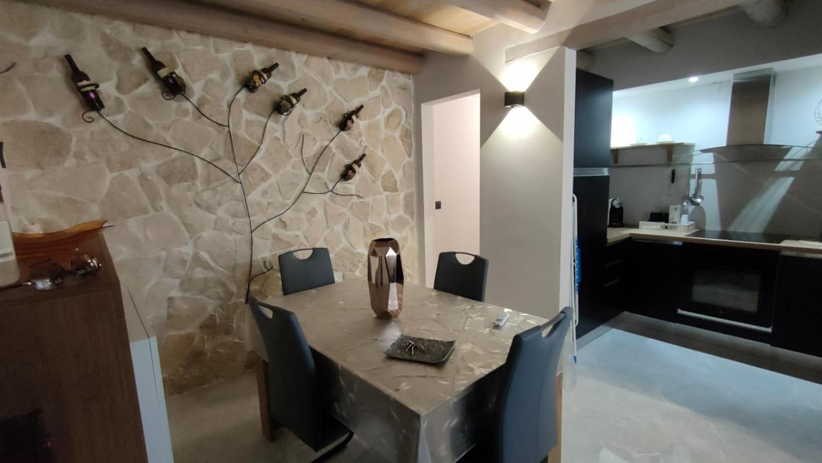 Louis Home Syracuse Bagian luar foto